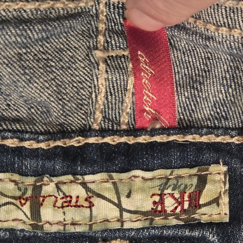 BKE Buckle Jeans capris stretch distressed juniors size 27 BNWOT - Picture 12 of 14